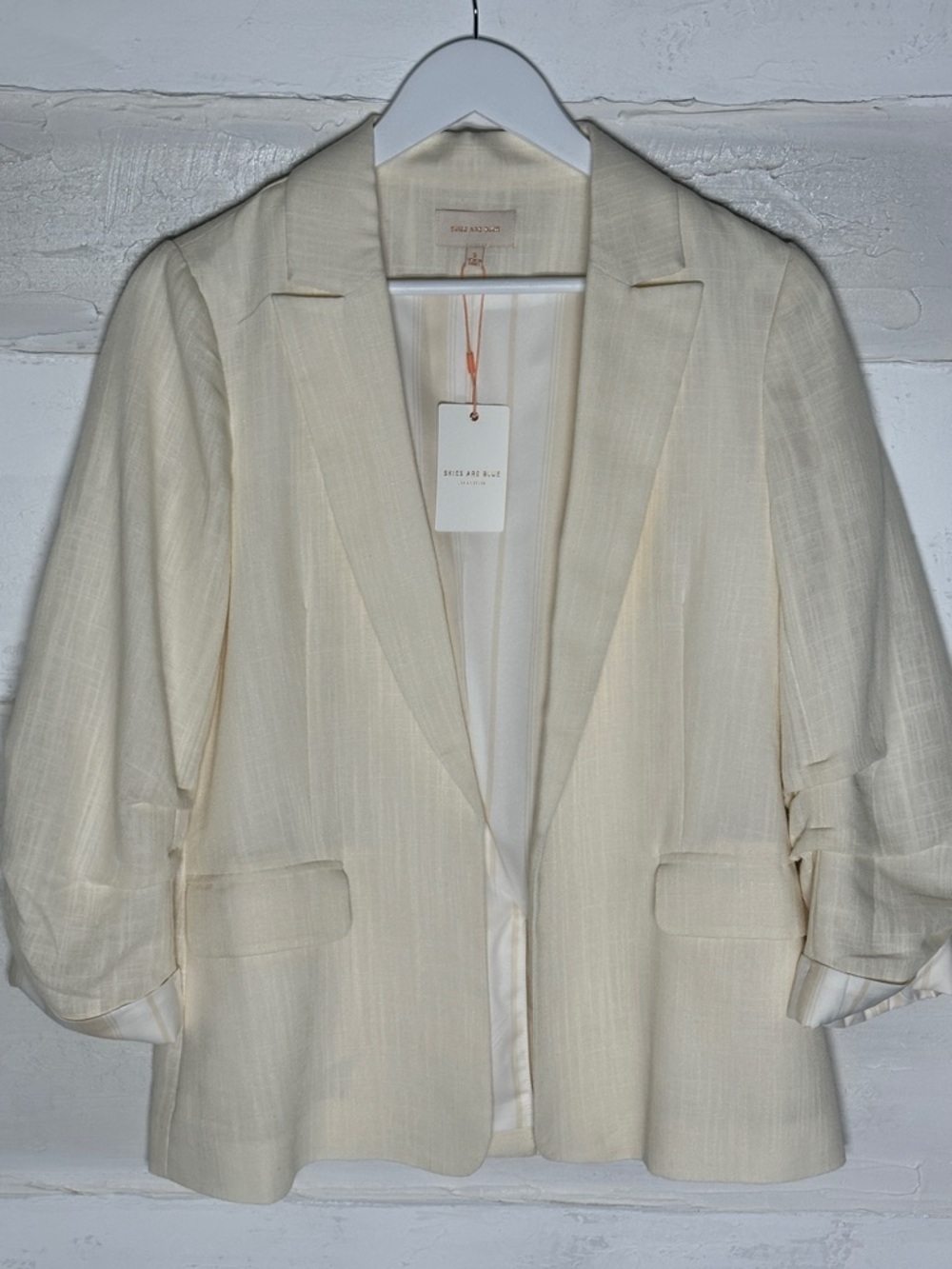 New w tags. Skies are Blue blazer. Ecru w stripe lining and cuff